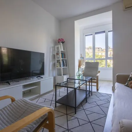 Easo Suits Family Friends Parking דירה *