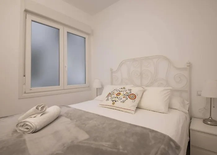 Διαμέρισμα Easo Suits Family Friends + Parking *