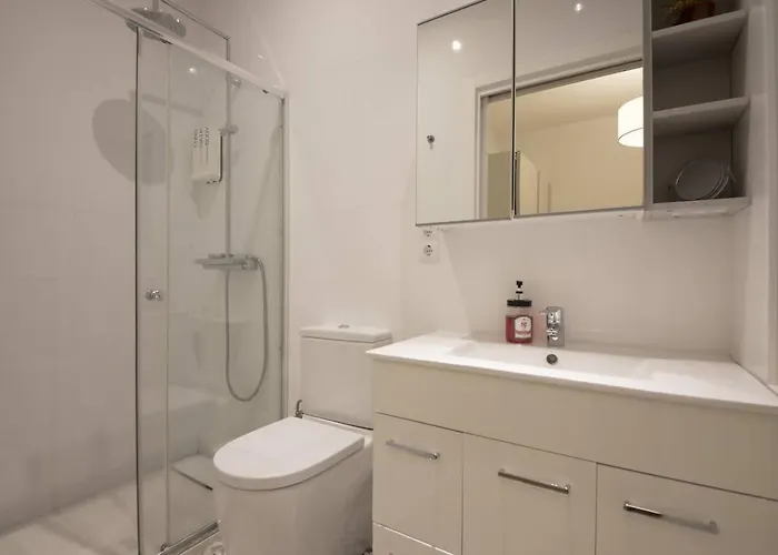 Easo Suits Family Friends + Parking Lägenhet