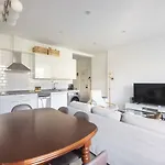Appartement Easo Suits Family Friends